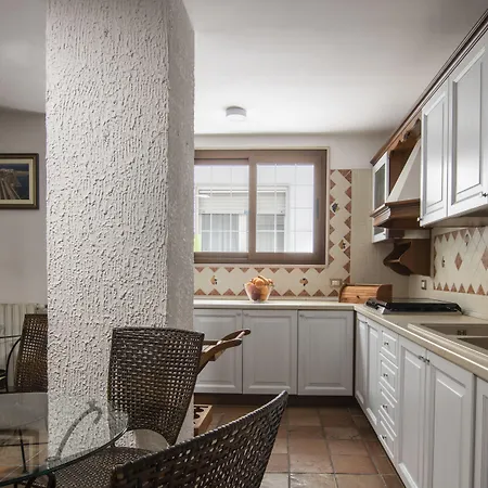 לינה וארוחת בוקר Vittoria 4*