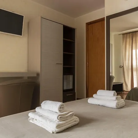 Vittoria 3*
